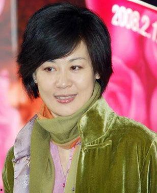 李静小品演员个人资料,小品界的璀璨明星，幽默与智慧的完美结合